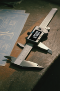 Digital High-Precision Caliper 12-inch